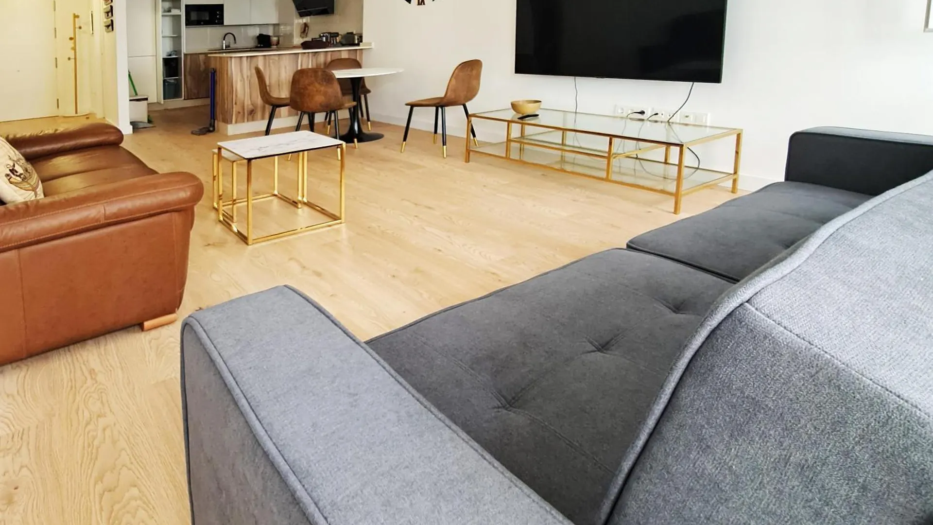 Don Miguel, Apartamento Y Parking Huelva